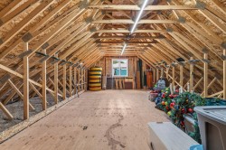 Mezzanine - 