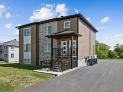 768  - 772 Ch. St-Jean Saint-Paul, QC J0K 3E0