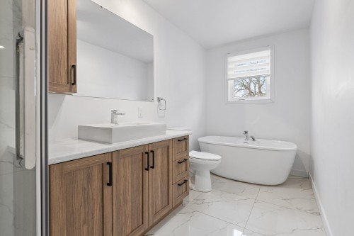 Bathroom - 768  - 772 Ch. St-Jean, Saint-Paul, QC 