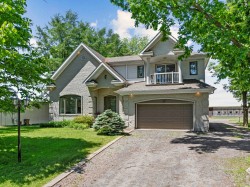 890 Grande-Côte Sainte-Geneviève-De-Berthier, QC J0K 1A0