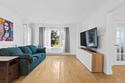 Living Room - 29 Rue Léger, Notre-Dame-Des-Prairies, QC 