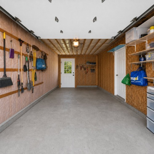 Garage - 29 Rue Léger, Notre-Dame-Des-Prairies, QC 