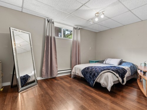 Chambre à coucher - 154 Av. Des Pins, Lavaltrie, QC 