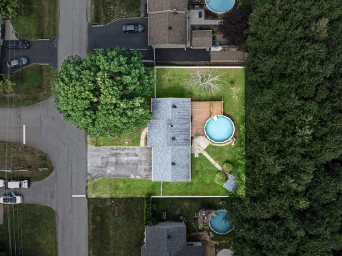 Photo aérienne - 154 Av. Des Pins, Lavaltrie, QC 