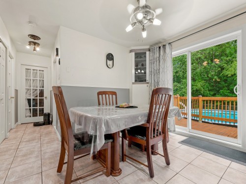 Salle à manger - 154 Av. Des Pins, Lavaltrie, QC 