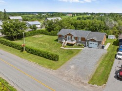 1654 Rue Principale  Saint-Cuthbert, QC J0K 2C0