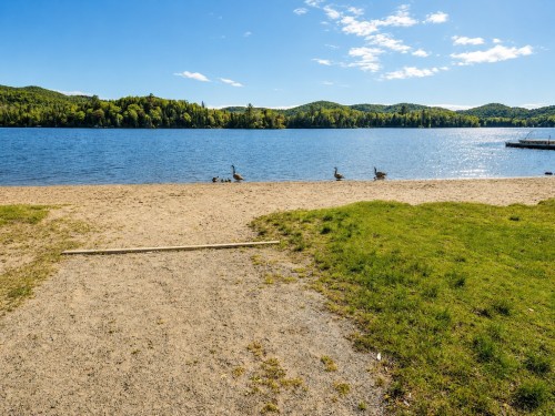Nearby - 8 Ch. Morgan, Saint-Adolphe-D'Howard, QC 