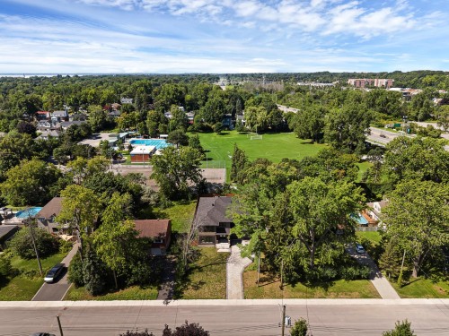 Photo aérienne - 10 Av. Lakeside, Pointe-Claire, QC 