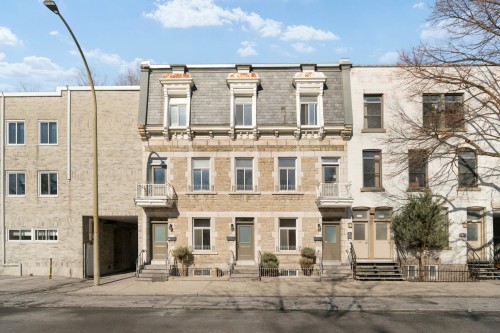 Front of Structure - 2223 Rue St-Jacques, Montréal (Le Sud-Ouest), QC 