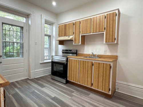 Kitchen - 2223 Rue St-Jacques, Montréal (Le Sud-Ouest), QC 