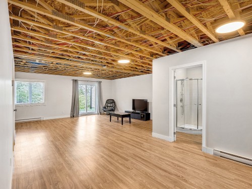 Family Room - 485 Rue St-Alphonse S., Magog, QC 