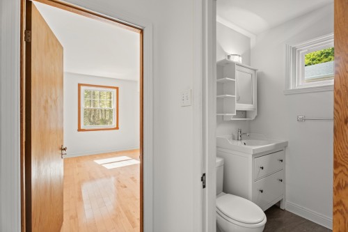 Salle de bains - 29 Rue Du Sommet, Sainte-Marguerite-Du-Lac-Masson, QC 