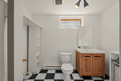 Salle d'eau - 29 Rue Du Sommet, Sainte-Marguerite-Du-Lac-Masson, QC 