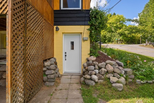 Entrée extérieure - 29 Rue Du Sommet, Sainte-Marguerite-Du-Lac-Masson, QC 