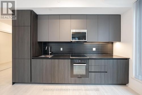 822 - 400 KING STREET W , Toronto, Ontario M5V 1K2 4