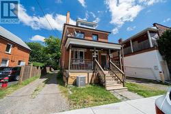 10 FAIRLEIGH AVENUE N  Hamilton, ON L8L 6H2
