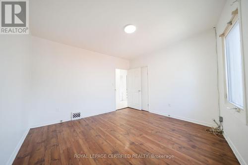 10 Fairleigh Avenue N, Hamilton, ON 