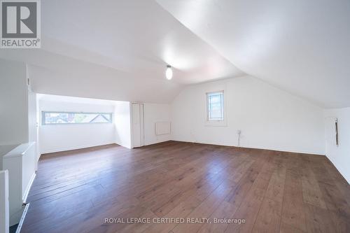 10 Fairleigh Avenue N, Hamilton, ON 