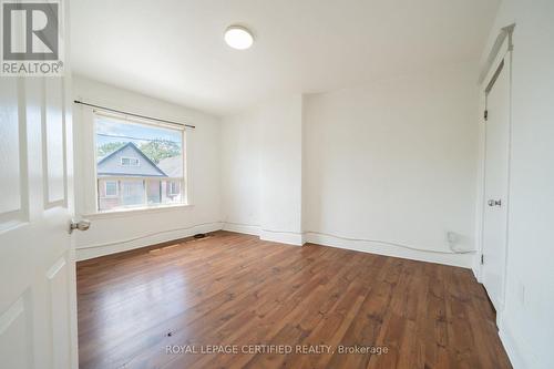 10 Fairleigh Avenue N, Hamilton, ON 
