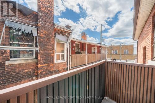 10 Fairleigh Avenue N, Hamilton, ON 