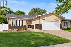 1214 Devonshire DRIVE N Regina, SK S4X 3E1