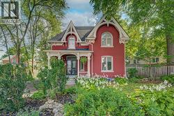 15 GILHOLM Avenue  Cambridge, ON N1S 1T3