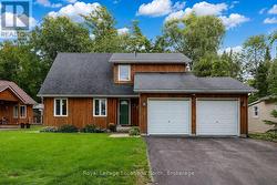 1657 SHORE LANE  Wasaga Beach, ON L9Z 1W4