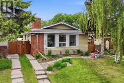 3016 Cedar Ridge Drive SW  Calgary, AB T2S 1X6