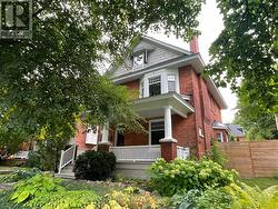 195 GLEBE AVENUE  Ottawa, ON K1S 2C6