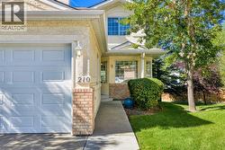 210 Scenic Acres Terrace NW  Calgary, AB T3L 1Y4