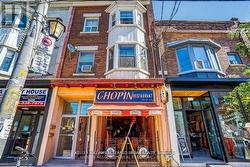 165 RONCESVALLES AVENUE Toronto, ON M6R 2L3