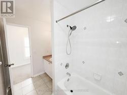 4pc Main Bathroom - 