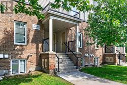 182 - 150 URBANCREST PRIVATE Ottawa, ON T1P 1L9