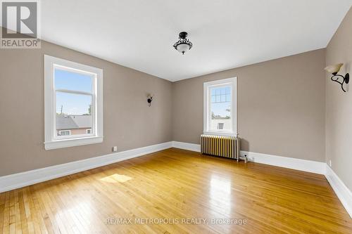 UPPER #2 - 1110 SIMCOE STREET S , Oshawa, Ontario L1H 4L8 5