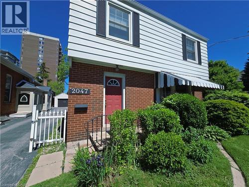 2047 James Street, Burlington, ON 