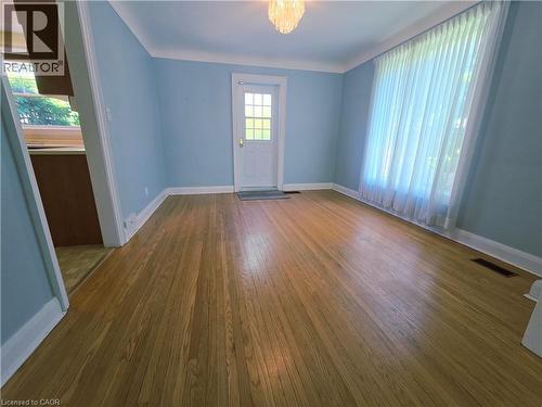 2047 James Street, Burlington, ON 