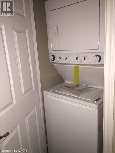 73 BARNESDALE Boulevard Unit# 1 , Hamilton, Ontario L8M 2V5 2