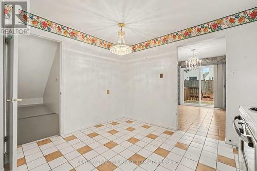 11 Riding Way, Ottawa, ON 