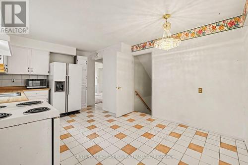 11 Riding Way, Ottawa, ON 