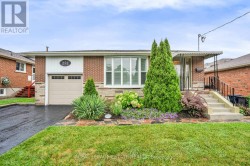 252 BRIMORTON DRIVE Toronto, ON M1H 2E1