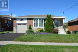 252 BRIMORTON DRIVE Toronto, ON M1H 2E1