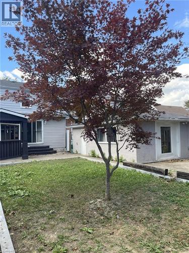 225 EAST 14TH Street Unit# Upper , Hamilton, Ontario L9A 4B7 4