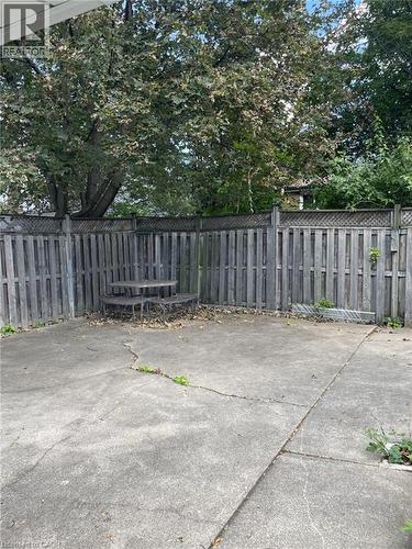 225 EAST 14TH Street Unit# Upper , Hamilton, Ontario L9A 4B7 5