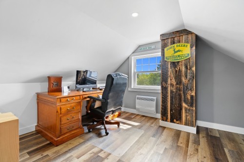 Bureau - 7 Ch. De Maryland, Bristol, QC 