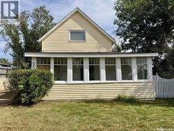 553 2nd AVENUE NW  Swift Current, SK S9H 0R1