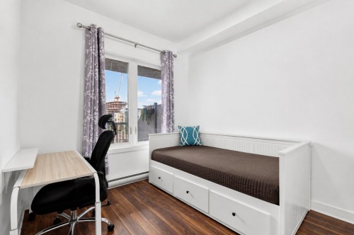 Bedroom - 410-4700 Boul. Henri-Bourassa O., Montréal (Saint-Laurent), QC 