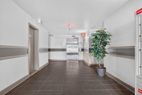 Reception - 410-4700 Boul. Henri-Bourassa O., Montréal (Saint-Laurent), QC 