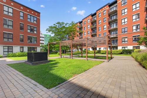 Garden - 410-4700 Boul. Henri-Bourassa O., Montréal (Saint-Laurent), QC 