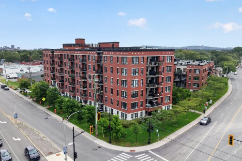Aerial View - 410-4700 Boul. Henri-Bourassa O., Montréal (Saint-Laurent), QC 