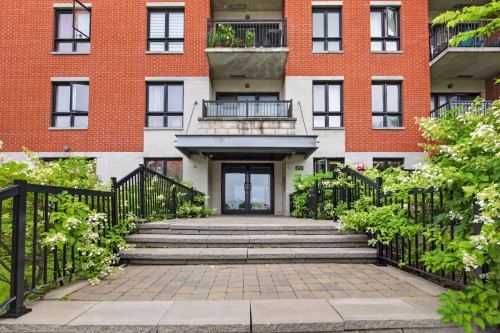 Front of Structure - 410-4700 Boul. Henri-Bourassa O., Montréal (Saint-Laurent), QC 